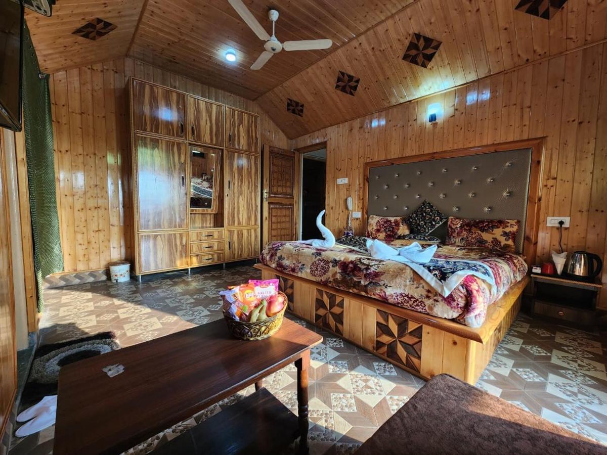 Srinagar Group Of Hotels Exterior foto